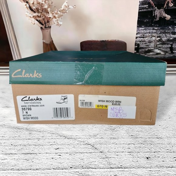 NIB CLARK'S "WISH MOOD" Brown Leather Ankle Boots IN BOX Size 7 - Picture 12 of 12